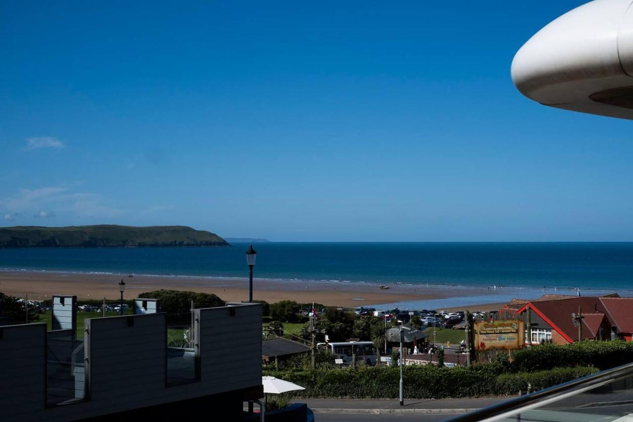 4br-8guests-balcony-beachview-pool-pets * Woolacombe