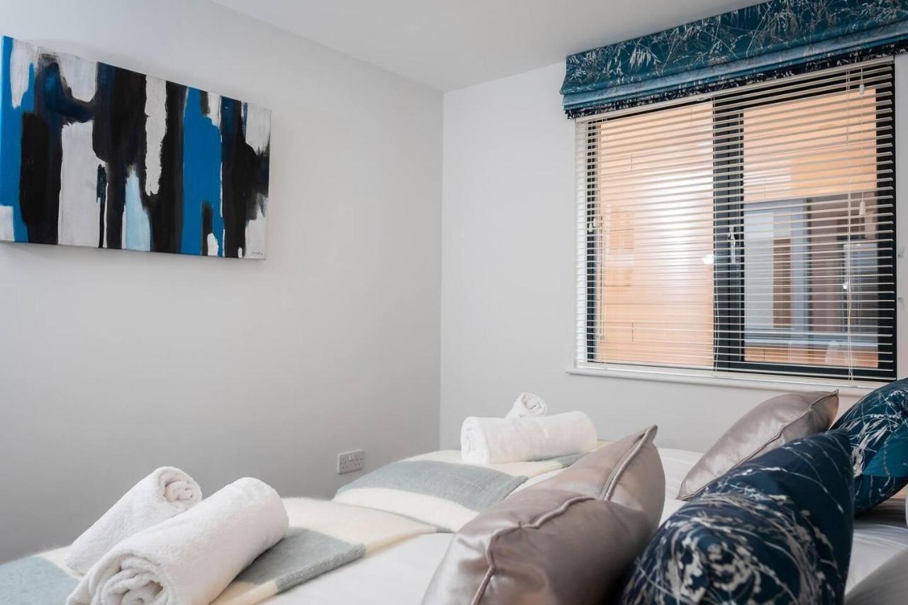 4br-8guests-balcony-beachview-pool-pets * Woolacombe